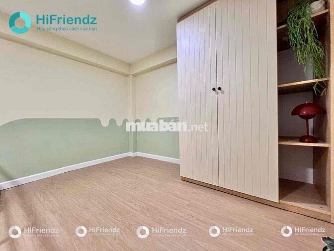 Hơn 60P Mới 100% Ngay Gigamall, ĐH Luật 4N4X Thoải Mái 😍