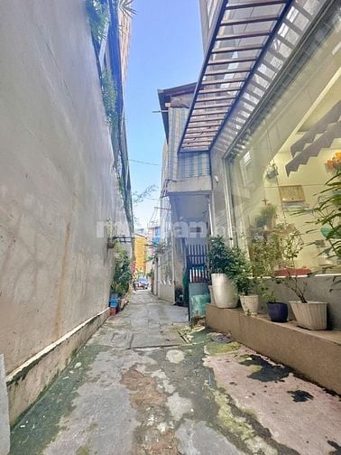 Bán nhà sát MT Nguyễn Văn Trỗi Q.Phú Nhuận - 3,2m x 7m - 5,15 tỉ