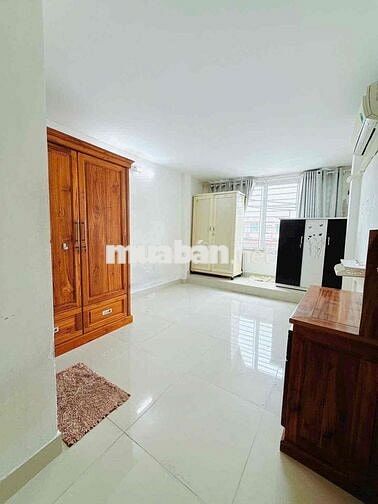 Cho thuê nhà nguyên căn đủ nội thất p3.q8