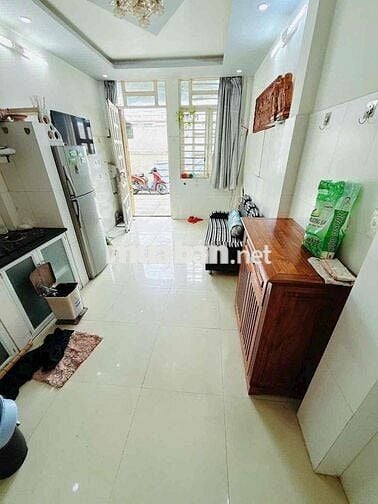 Cho thuê nhà nguyên căn đủ nội thất p3.q8