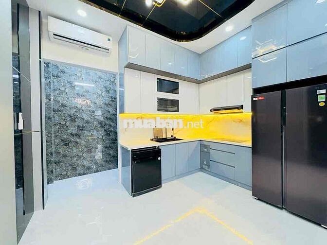 NHÀ MỚI NHÀ BÈ 65m2, 4 TẦNG, ĐƯỜNG 8m, OTO NGỦ TRONG NHÀ.