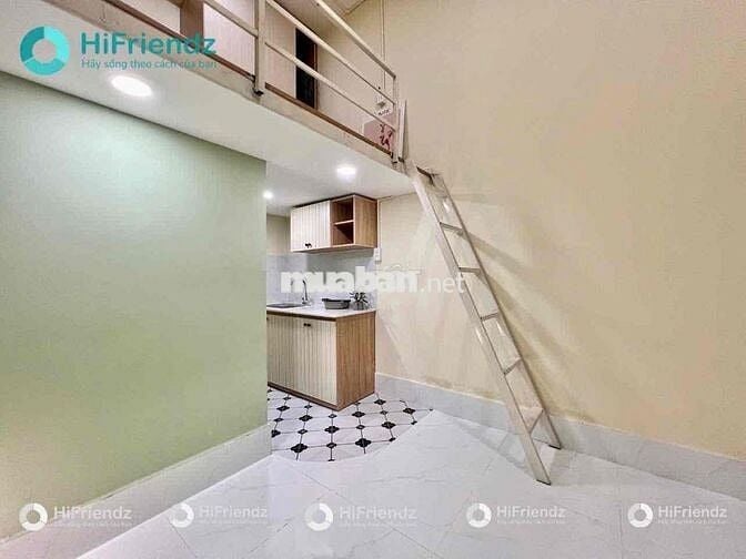 Hơn 60P Mới 100% Ngay Gigamall, ĐH Luật 4N4X Thoải Mái 😍