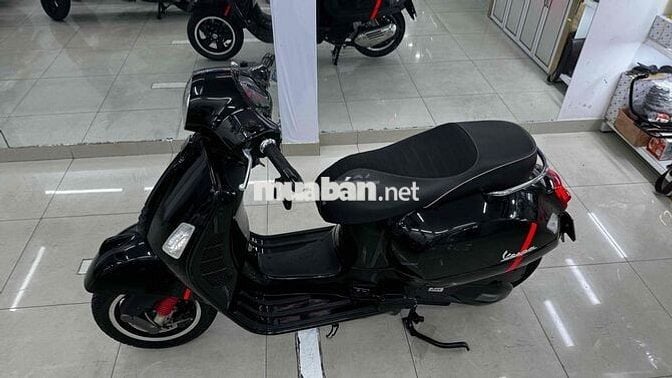 Vespa Gts 150 mẫu mới chính chủ BS Quận 1
