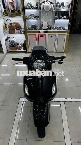 Vespa Gts 150 mẫu mới chính chủ BS Quận 1