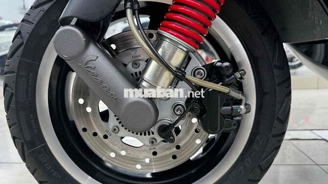 Vespa Gts 150 mẫu mới chính chủ BS Quận 1