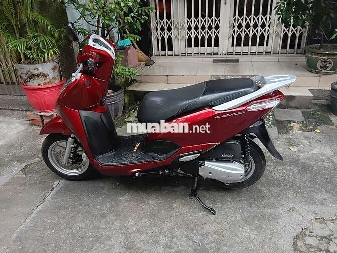 Cần bán xe HONDA LEAD 2018 màu đỏ đen
