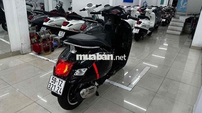 Vespa Gts 150 mẫu mới chính chủ BS Quận 1