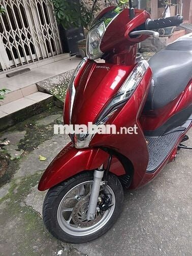 Cần bán xe HONDA LEAD 2018 màu đỏ đen