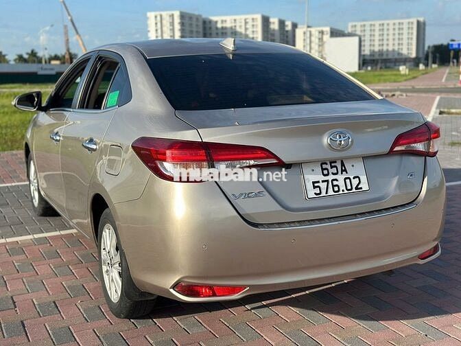 Chính chủ cần bán Toyota Vios 1.5G 2020  - 389Tr
