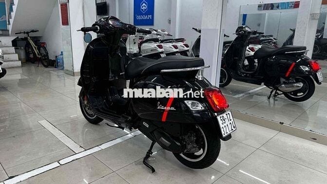 Vespa Gts 150 mẫu mới chính chủ BS Quận 1