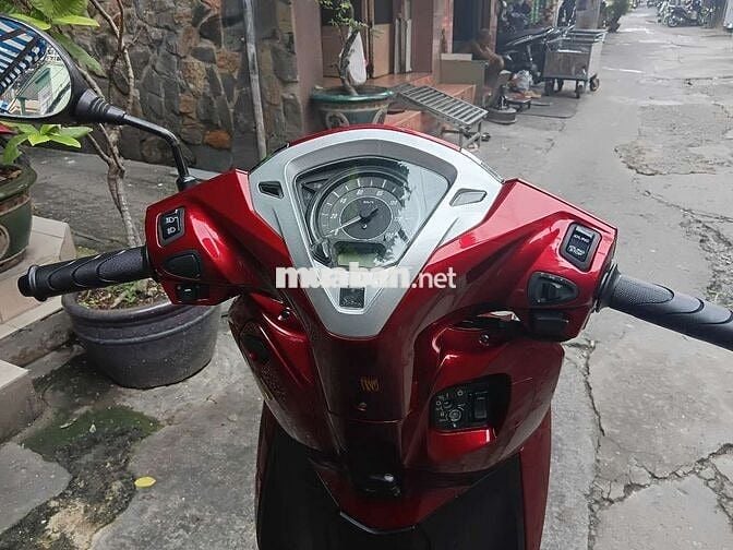 Cần bán xe HONDA LEAD 2018 màu đỏ đen