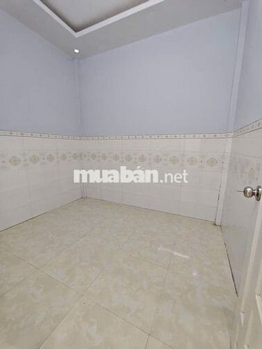 Nhà 5,5 triệu 3 phòng ngủ gần cầu Bà Bộ ô tô tới nhà