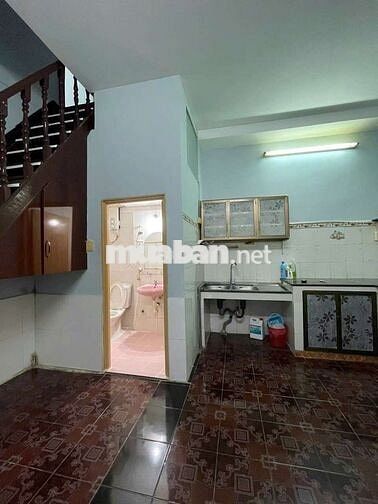 NHÀ MỚI 3PN Hẻm Rộng Nguyễn Văn Cừ. Giáp Quận 1