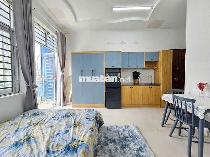 CĂN HỘ BAN CÔNG THOÁNG, ĐẦY ĐỦ TIỆN NGHI Ở TRUNG TÂM BÌNH THẠNH