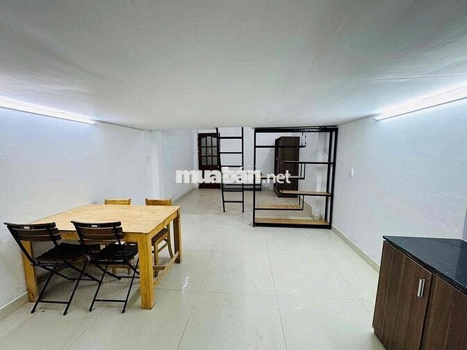 CHÍNH CHỦ DUPLEX 2PN DIỆN TÍCH SIÊU RỘNG, SẴN NỘI THẤT NGAY LÀNG HOA