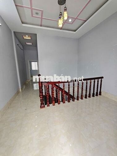 Nhà 5,5 triệu 3 phòng ngủ gần cầu Bà Bộ ô tô tới nhà