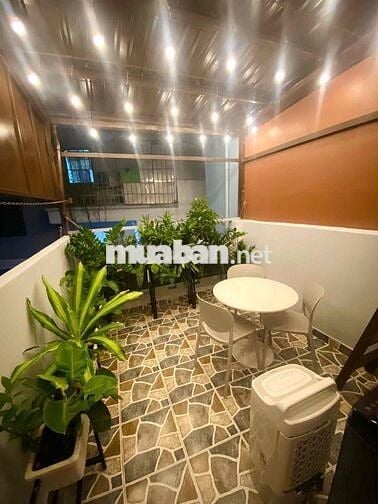 Nhà nguyên căn 5PN, full nội thất, dọn vào ở ngay, nhà mới 99%