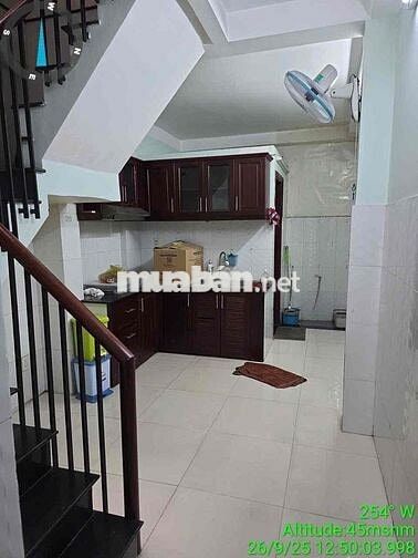 Nhà trống cho thuê kết hợp MBKD Quận 10 - HXH khu dân cư đông đúc