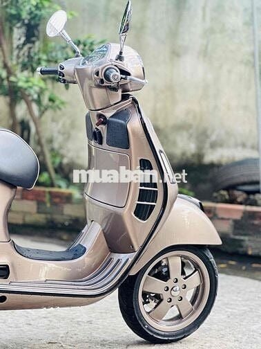 VESPA GTS 125CC 3VAL IE BIỂN 53377 TPHCM CỰC ĐẸP