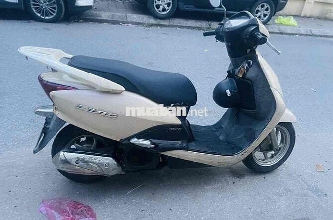 Bán nhanh Honda Lead êm du,giấy tờ đủ biển Hà nội