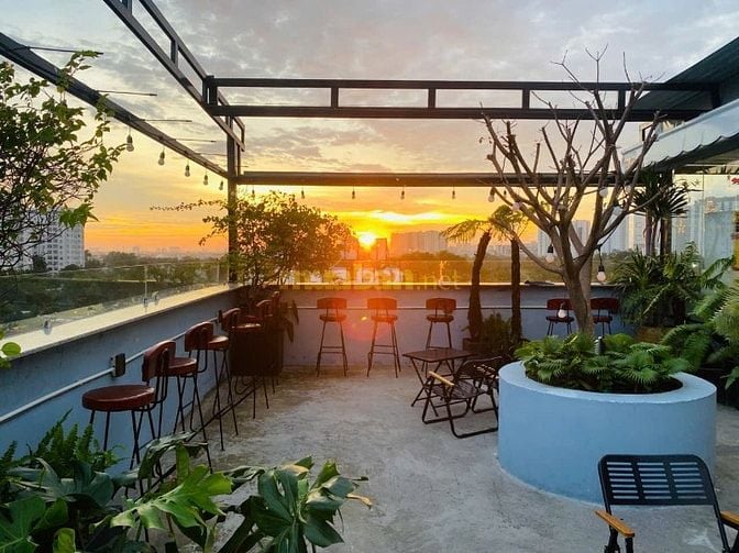 SANG NHƯỢNG QUÁN CÀ PHÊ ROOFTOP 100m2 – KHU DÂN CƯ TRUNG SƠN