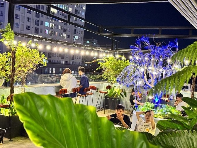 SANG NHƯỢNG QUÁN CÀ PHÊ ROOFTOP 100m2 – KHU DÂN CƯ TRUNG SƠN