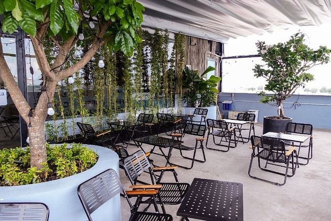SANG NHƯỢNG QUÁN CÀ PHÊ ROOFTOP 100m2 – KHU DÂN CƯ TRUNG SƠN