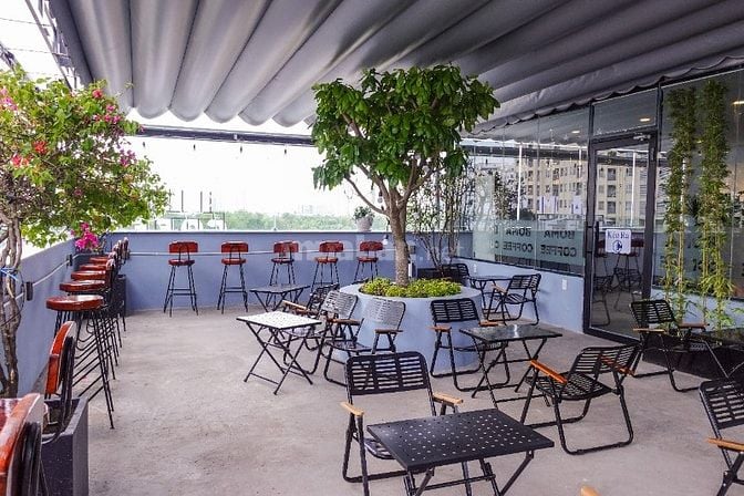 SANG NHƯỢNG QUÁN CÀ PHÊ ROOFTOP 100m2 – KHU DÂN CƯ TRUNG SƠN