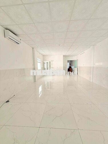 Cho thuê sàn Văn phòng diện tích 120m2 số 21 Bành Văn Trân, Tân Bình