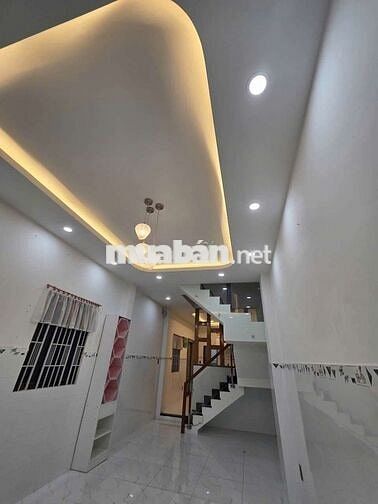Cho thuê nhà hẻm Nguyễn Hồng Đào phường 14 Quận Tân Bình
