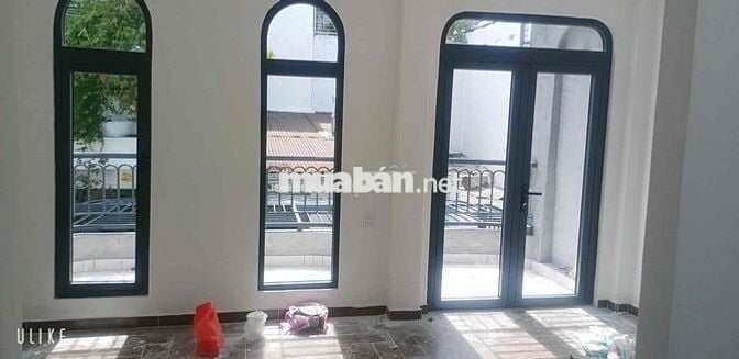 Quân bán nhà giá tốt ai có nhu cầu liên hệ m tư vấn nhiệt tình nhé