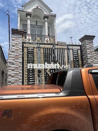 NHÀ 2TẦNG NGANG 5,6m NỞ HẬU 9m GIÁ 4,8 TỶ ĐẶNG THÚC VỊNH HXH ĐỖ SÂN
