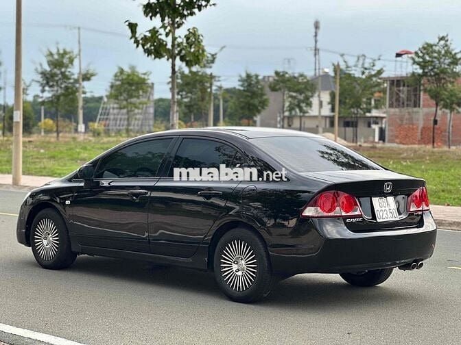 Honda Civic 2008 1.8 MT - 100000 km