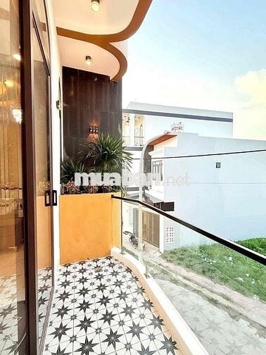 Bán nhà thành phố Mỹ Tho, tặng full nội thất, sẳn sổ, nhà mới ở ngay!