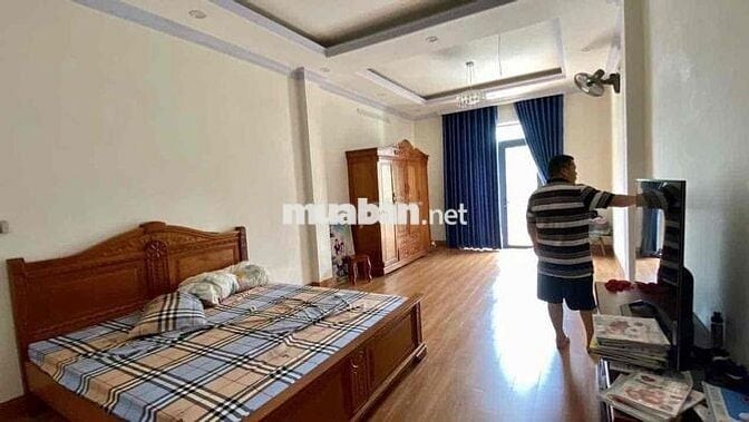 NHÀ Ở NGAY MTKD, , 4x17, ĐƯỜNG 12M, GARA ÔTÔ VỈA HÈ, CHỈ 4 ĐỒN TL