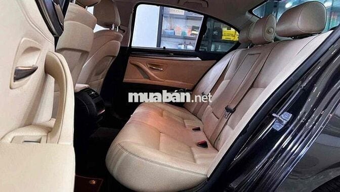 BMW 5 Series 2011 523i - 95000 km