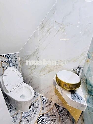 Nhà 3 Tầng Đẹp — Gần Âu Cơ Bàu Cát Nguyễn Hồng Đào(5m x 5m)