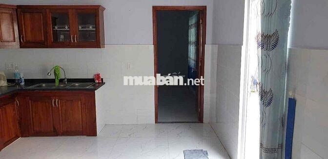 Trệt 2 lầu 4*20; 4pn nhà mặt tiền Rẻ chốt lẹ
