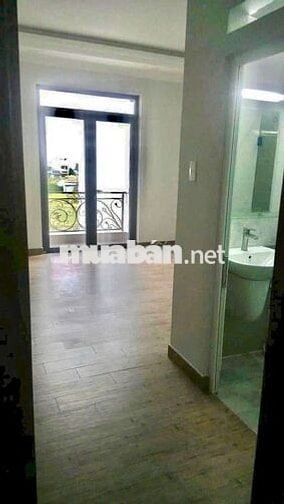 Nhà 1 Trệt 3 Lầu 4PN 5WC Đường Nhựa 6m KDC Hoàng Quốc Việt