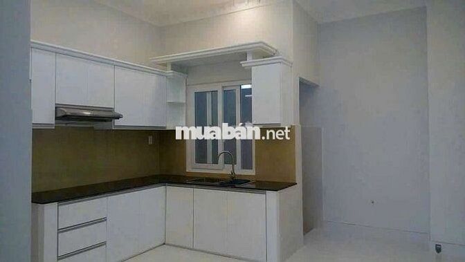 Nhà 1 Trệt 3 Lầu 4PN 5WC Đường Nhựa 6m KDC Hoàng Quốc Việt