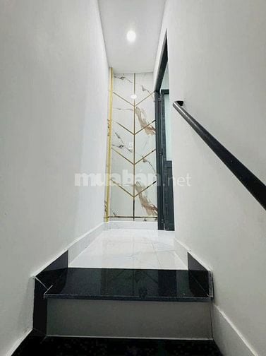 CĂN NHÀ CỰC ĐẸP 38M² NGAY BẮC HẢI, QUẬN 10, GẦN CÔNG VIÊN LÊ THỊ RIÊNG