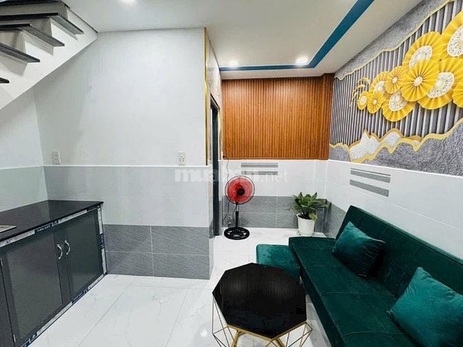 CĂN NHÀ CỰC ĐẸP 38M² NGAY BẮC HẢI, QUẬN 10, GẦN CÔNG VIÊN LÊ THỊ RIÊNG