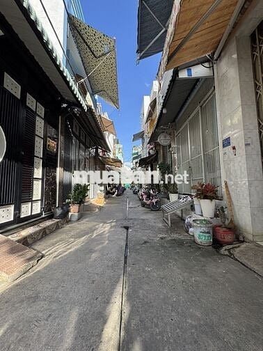 4.19 Tỷ TL Bán Nhà Hẻm Ô Tô Lê Đình Cẩn Bình Tân, 40m2, Nhà Đẹp Ở Ngay