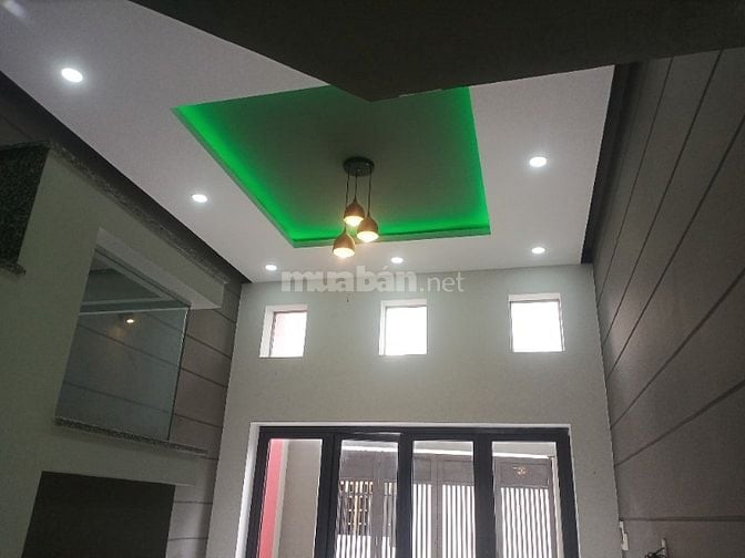 Bán nhà xây mới trên đăt thổ cư cách trung tâm Q1 HCM chỉ 20p