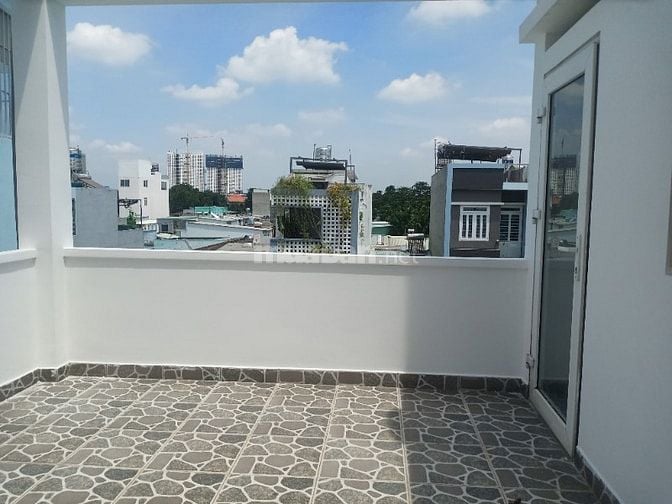 Bán nhà xây mới trên đăt thổ cư cách trung tâm Q1 HCM chỉ 20p