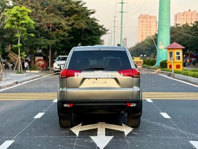 Mitsubishi Pajero Sport 2015 G 4x2 AT - 92000 km