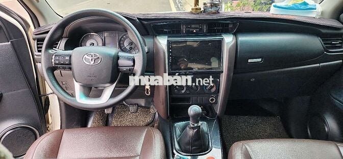 TOYOTA  FORTUNER 2016 2.4G 4x2 MT