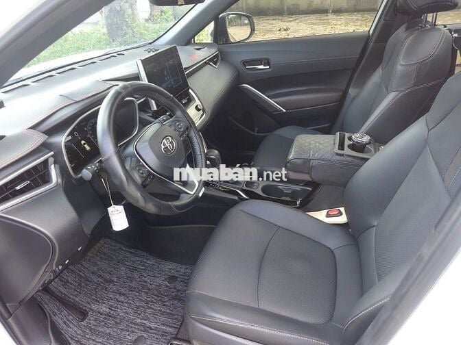 Toyota Corolla Cross 2025 1.8HEV - 3000 km