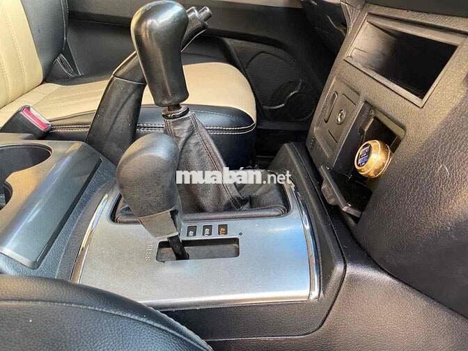 Xe Chất Mitsubishi Pajero 2007 3.5 - nội thất xịn
