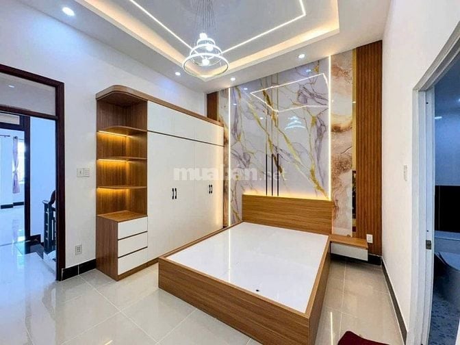 Bán nhà 3 tầng ngay trung tâm đường Nguyễn Thiện Thuật,phường 2,Quận 3